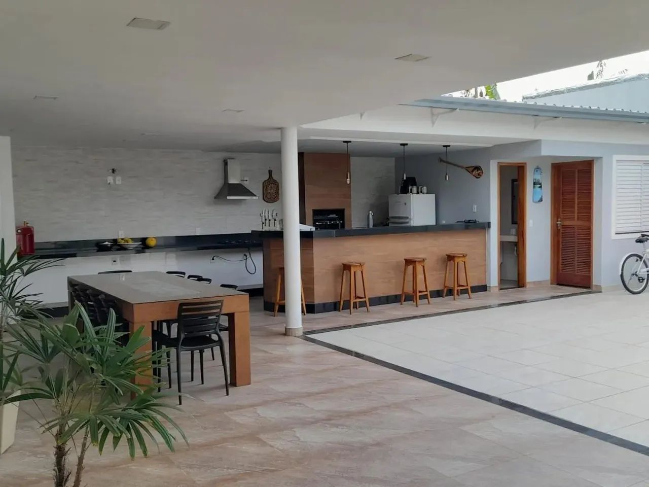 Casa para Venda em Rio das Ostras, Recreio, 4 dormitórios, 3 suítes, 5 banheiros, 5 vagas - Foto 4