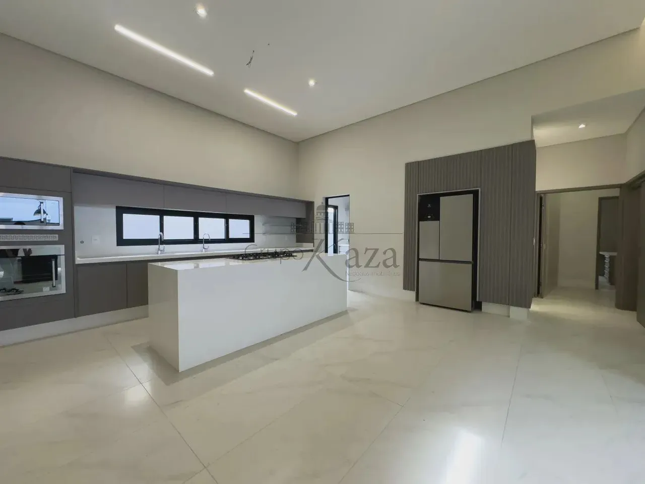 Casa em Condomínio - Jardim do Golfe - Condomínio Jardim do Golfe - 3 Dormitórios - 295m².