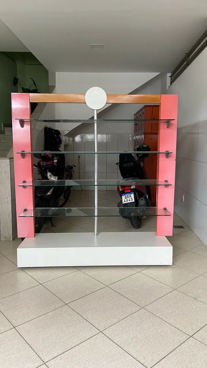 Display case/shelf 64397049810690121