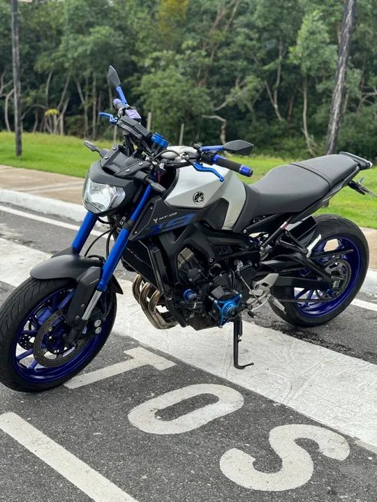 Yamaha MT-09  - Foto 2