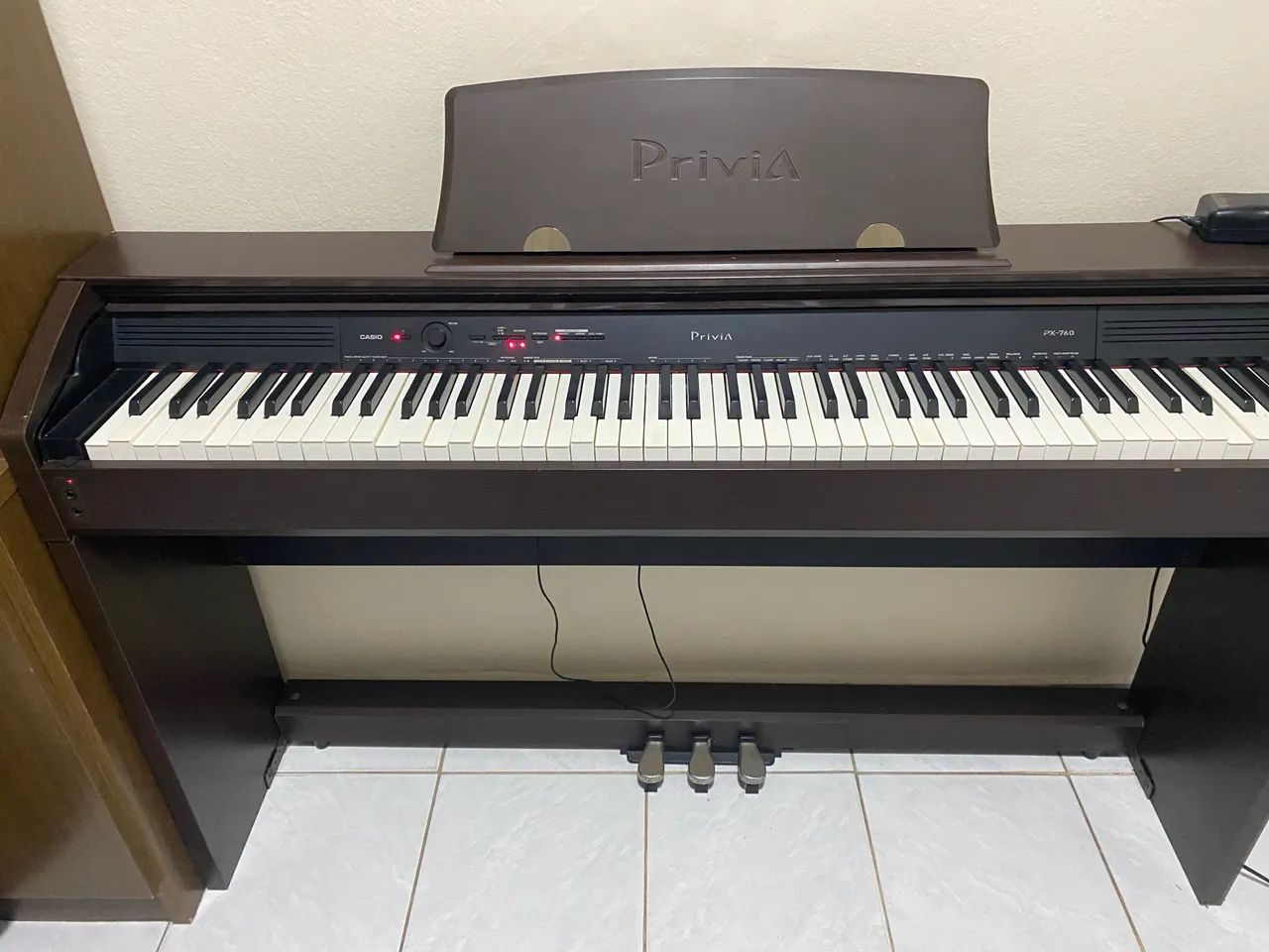 Oportunidade! Piano digital Casio Privia PX-760