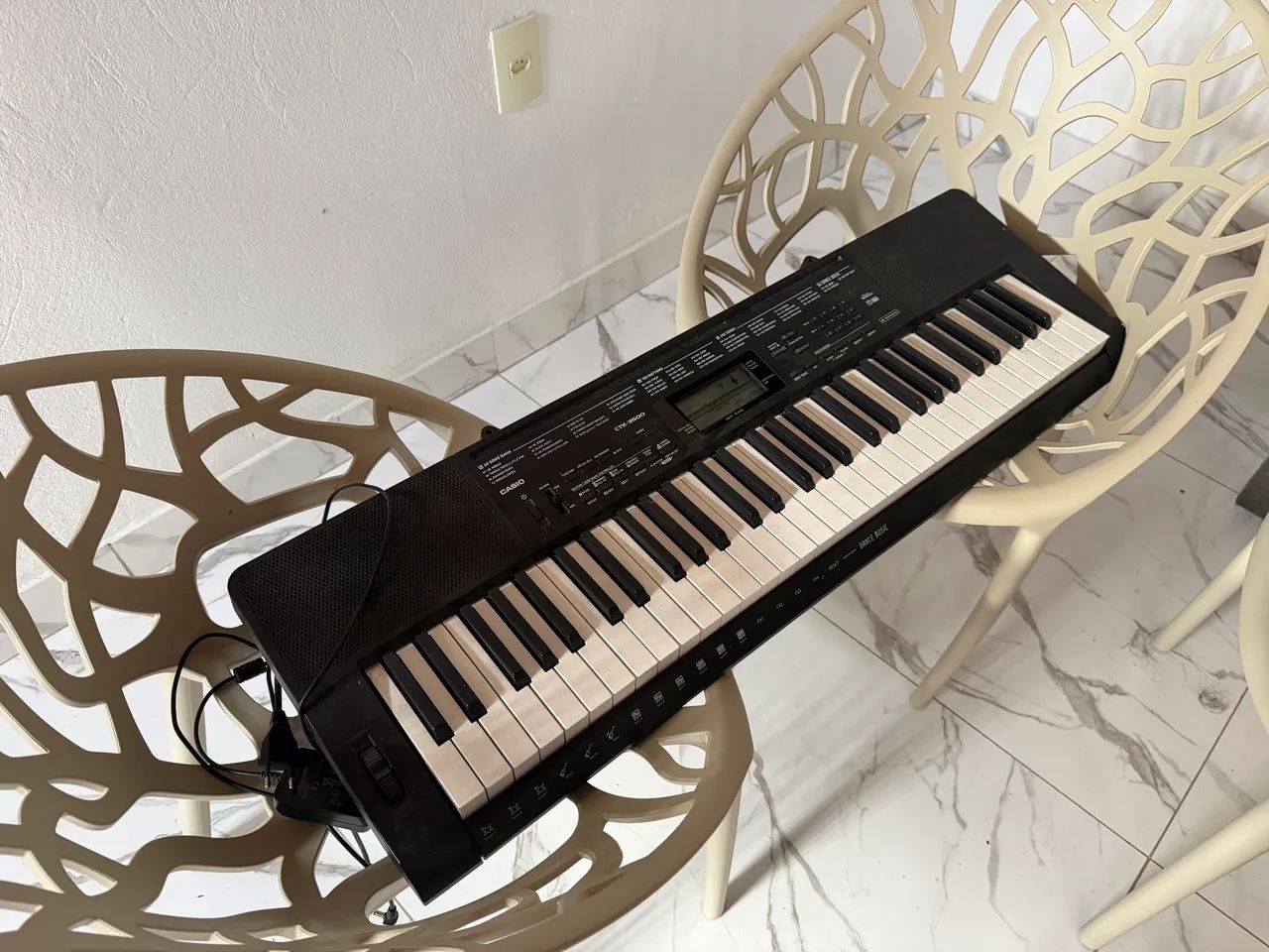 Teclado musical casio com pedestal - Foto 2