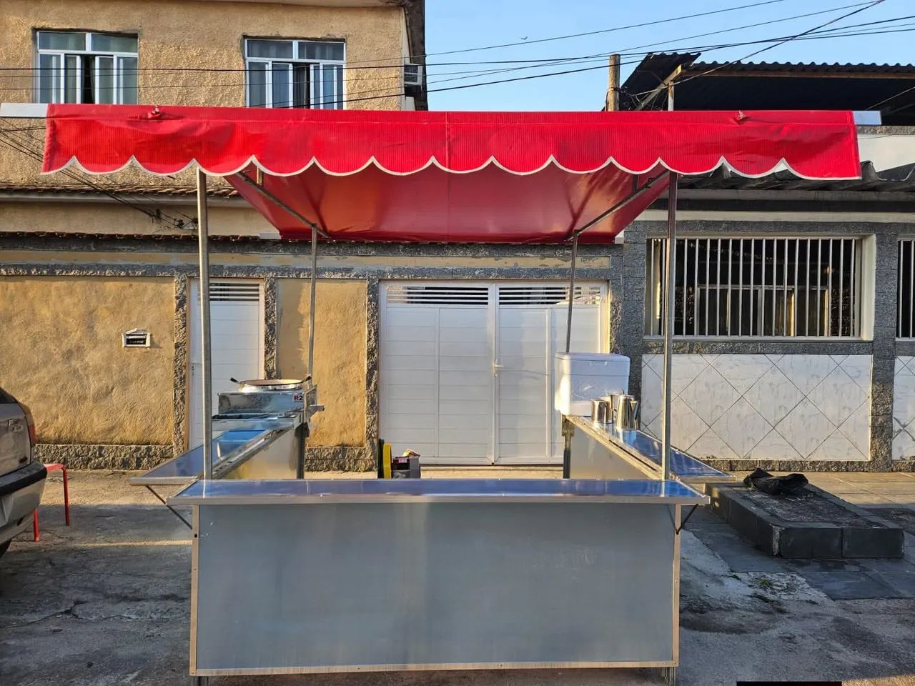 Barraca com estrutura e lona para Pronta Entrega 