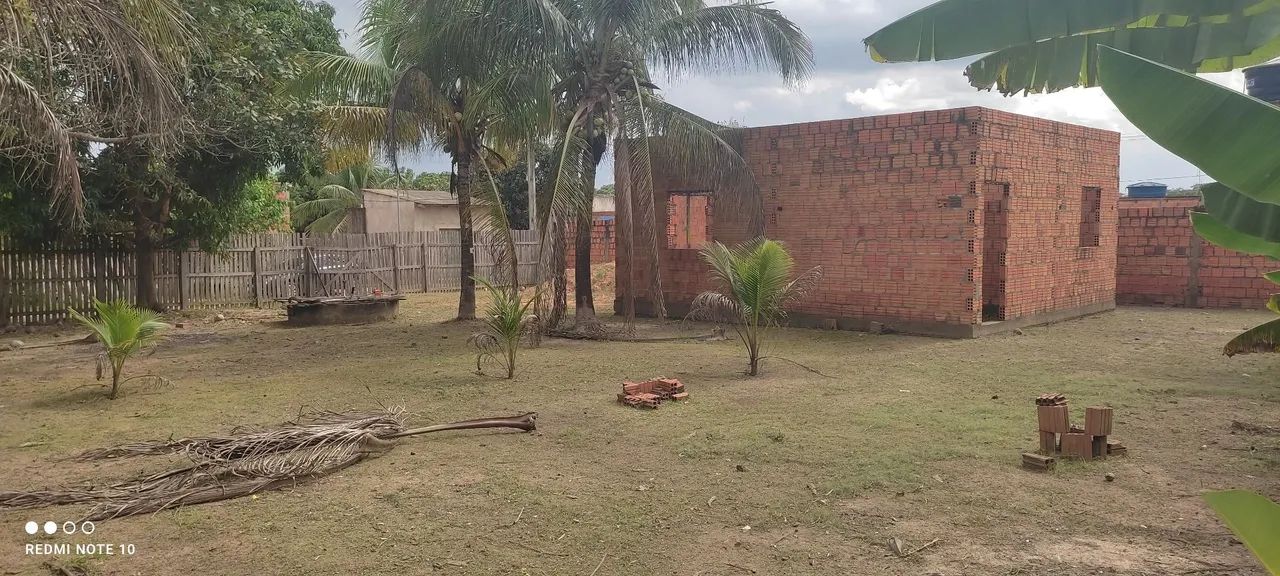 Terreno 24x25 com casa começada 