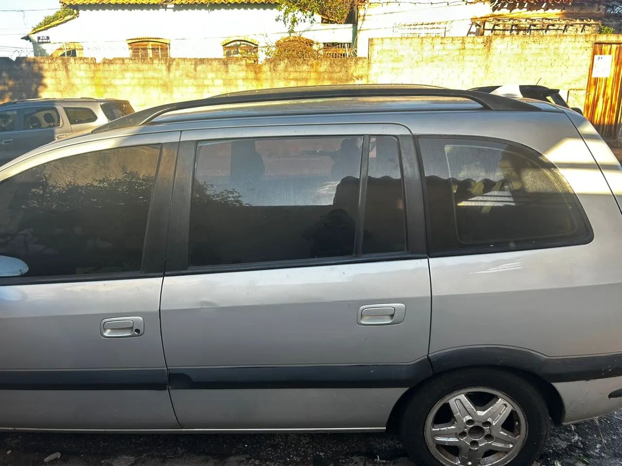 Chevrolet Zafira Zafira 2.0/ CD 2.0 8V MPFI 5p Mec. 2003