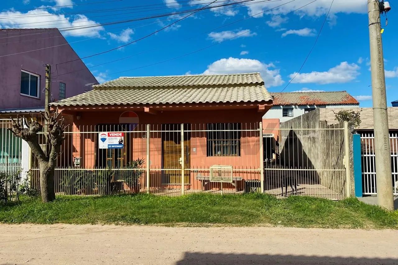 Casa térrea no Trevo de Rio Grande