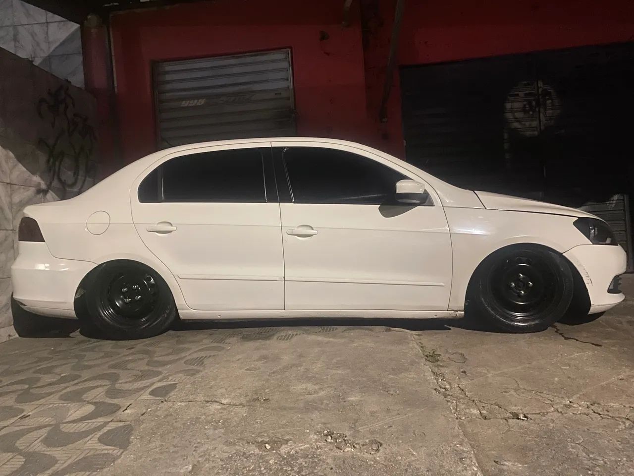 Volkswagen Voyage 2014
