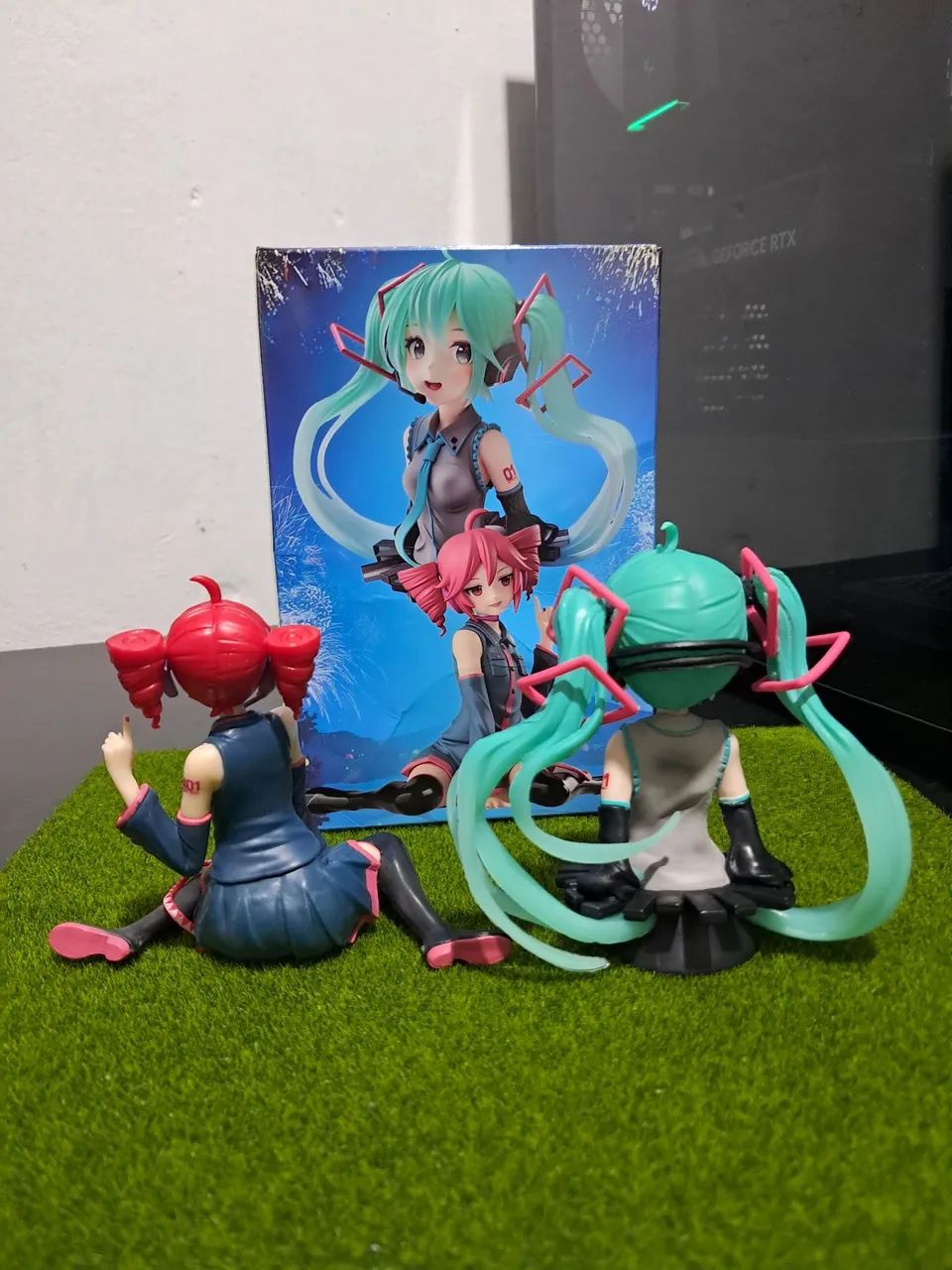 Kit Action Figure Hatsune Miku & Kasane Teto 11cm - Foto 3