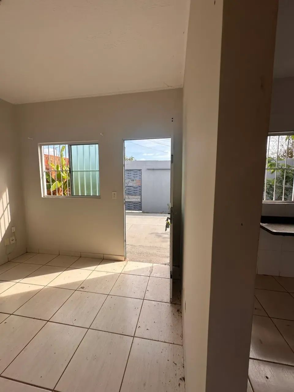 VENDO CASA NO SANTA TEREZINHA DE 2 QUARTOS MURADA PRONTO PARA MORAR - Foto 2