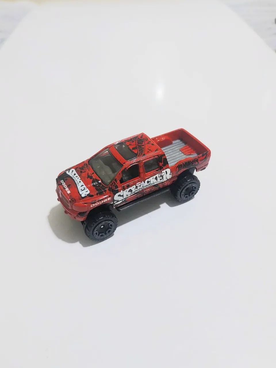 Miniatura Hotwheels Dodge Ram 1500