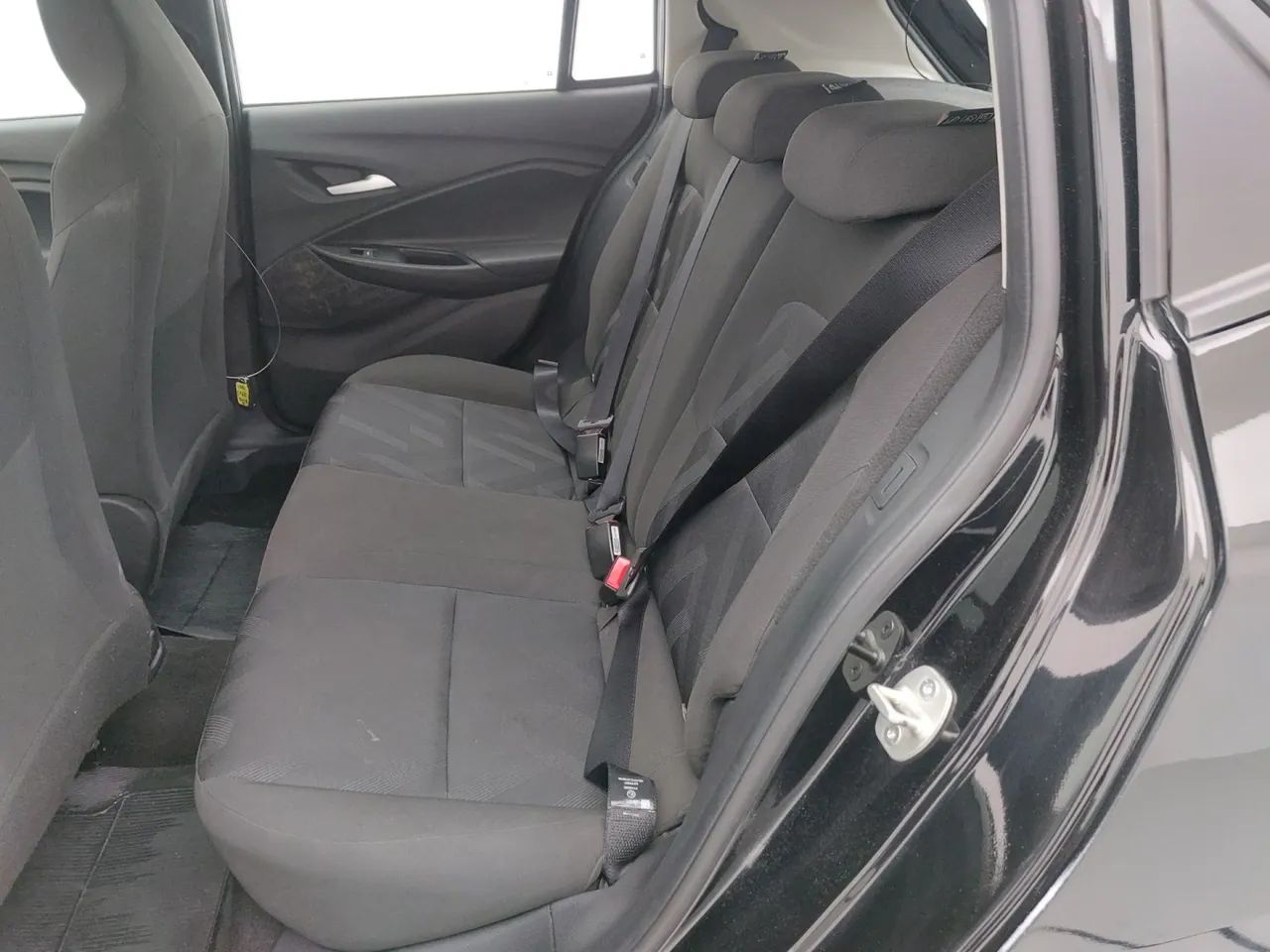 Chevrolet Onix Hatch 1.0 12V Flex Mec. 4P, foto 17 de 18