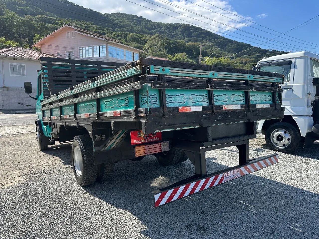 MB 709 Carroceria  - Foto 5