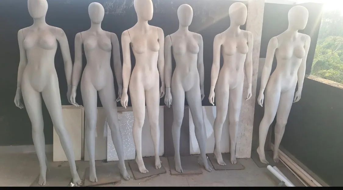 Manequim exc acabamento cabeça ovo 