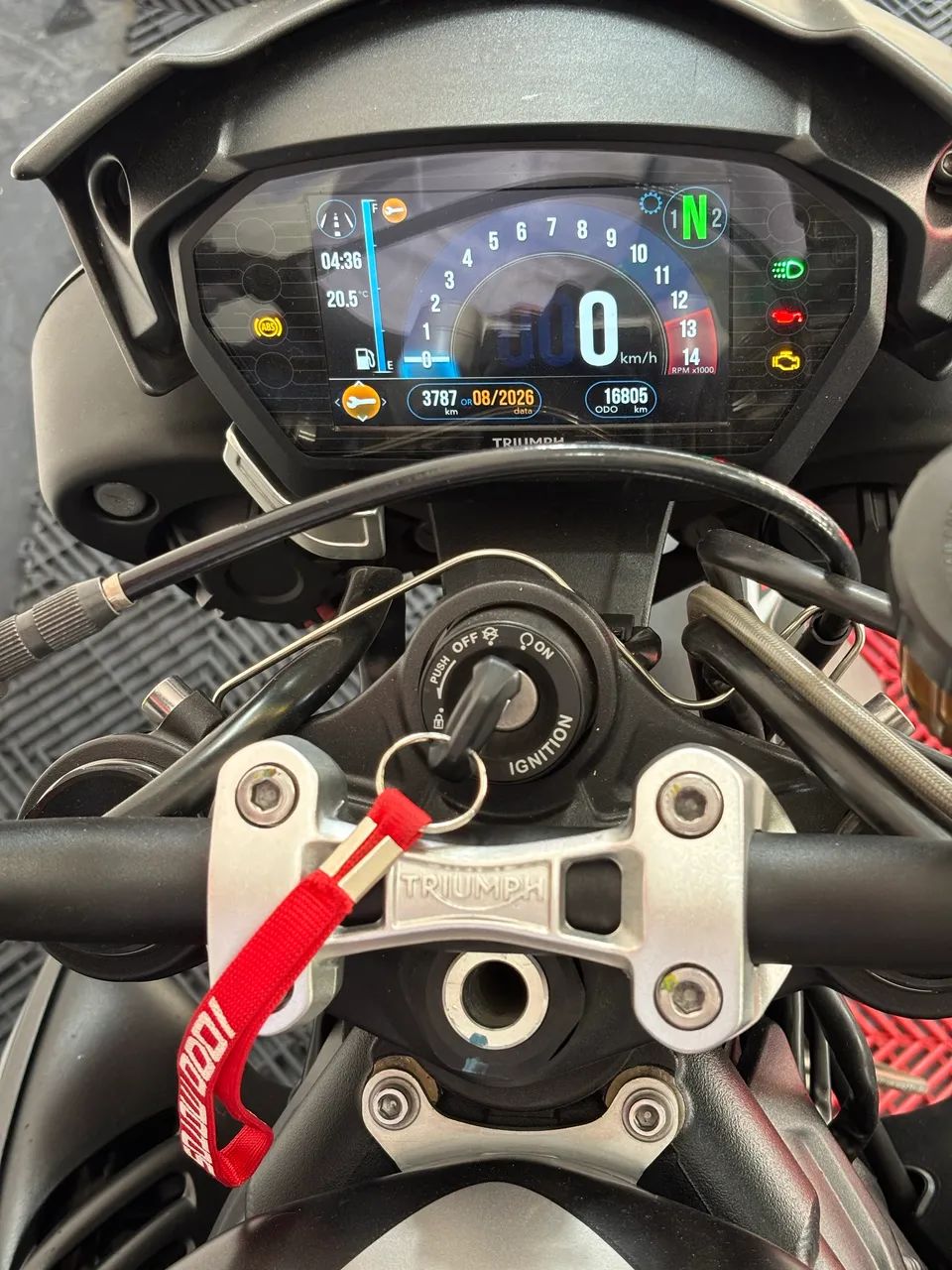 TRIUMPH STREET TRIPLE RS - Foto 4