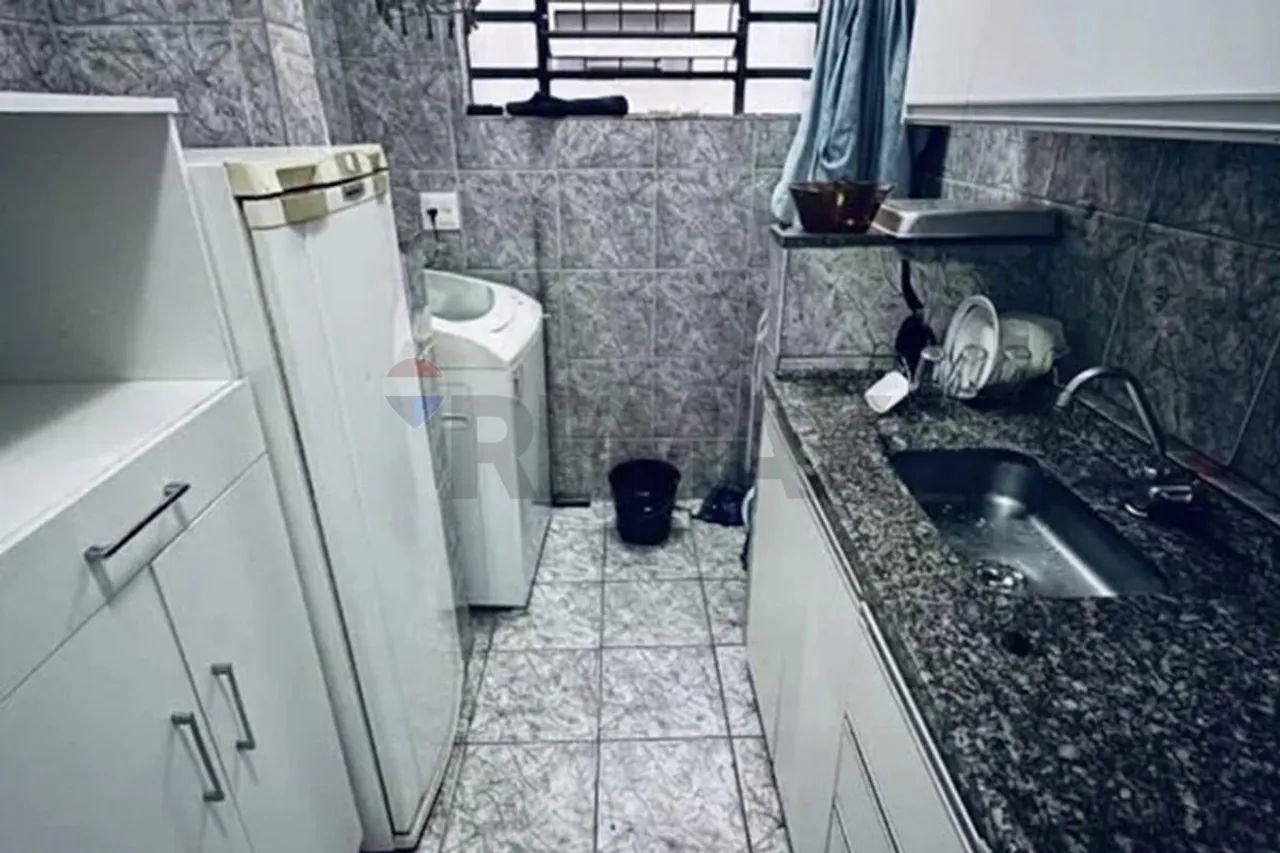 Apartamento Reformado no Bairro Candelária: 2 Quartos, 42m² - Foto 2