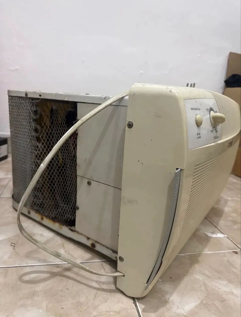 AR 7500BTU 220v - Foto 3