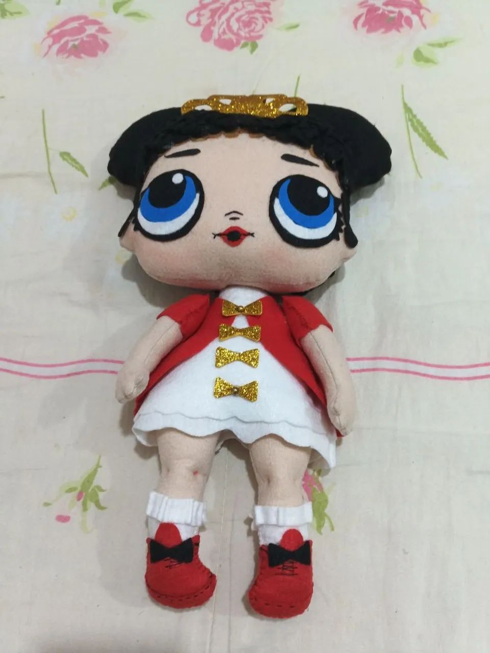 Boneca moranguinha artesanal feltro
