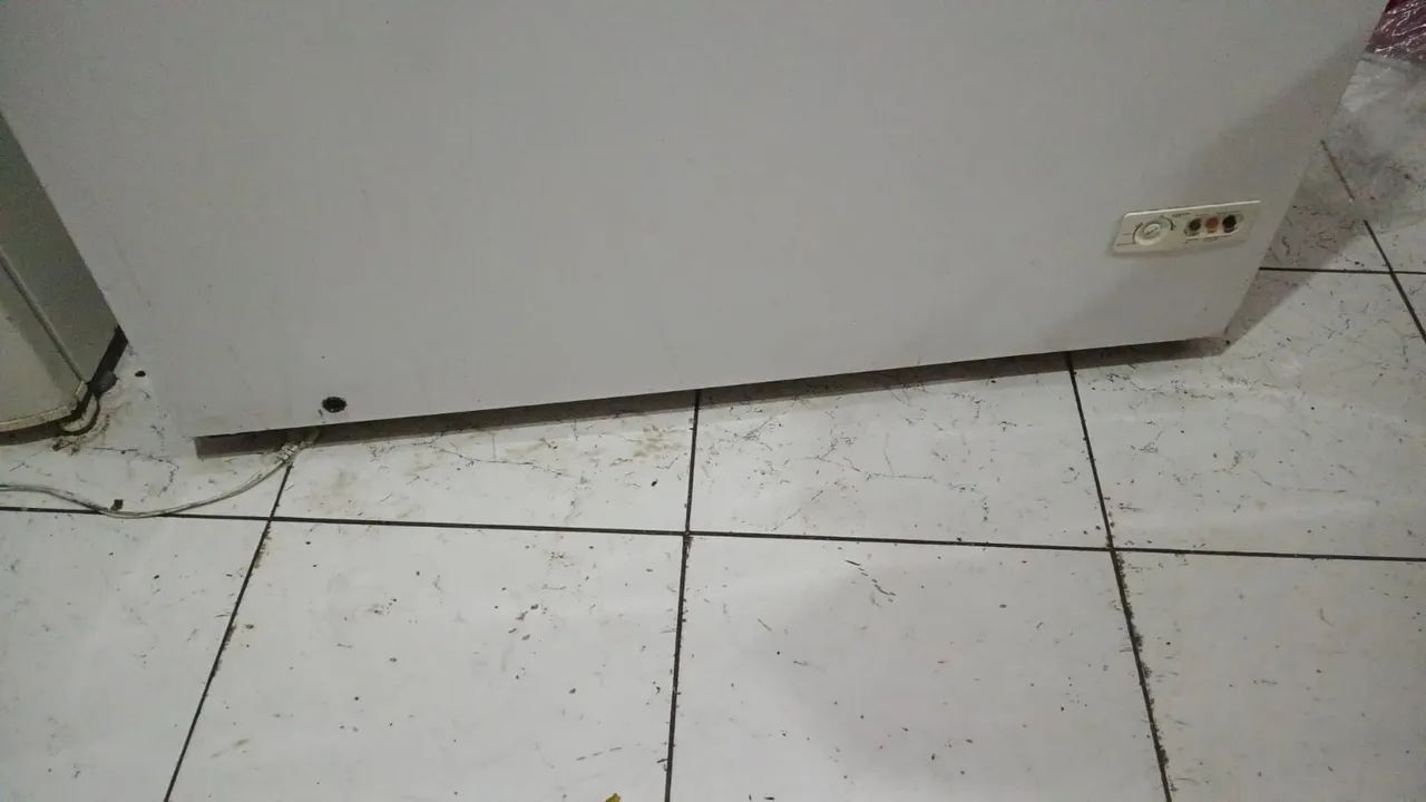 Vendo freezer aceito cartão e parcelo  - Foto 4