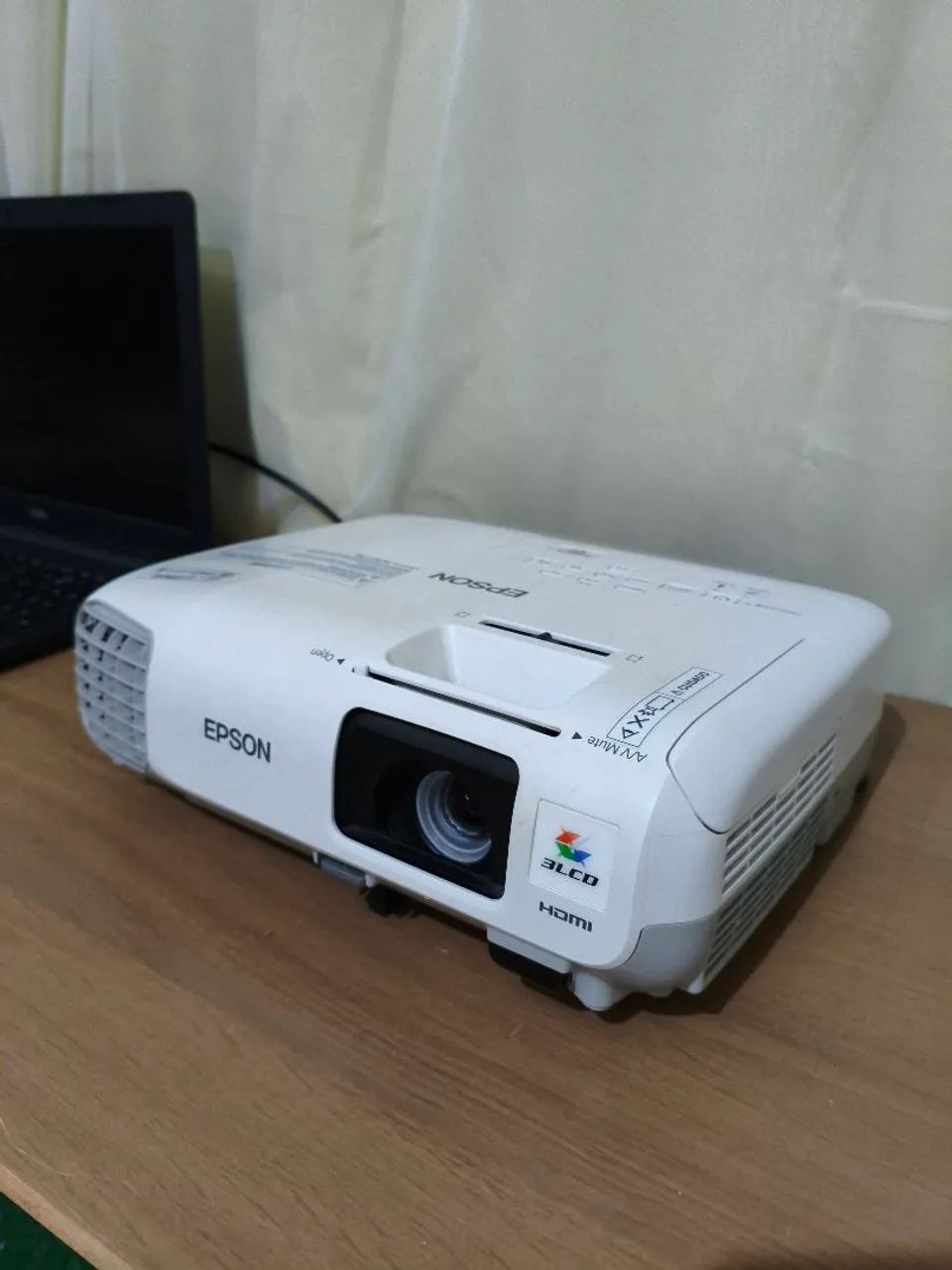 Projetor profissional Epson  - Foto 2