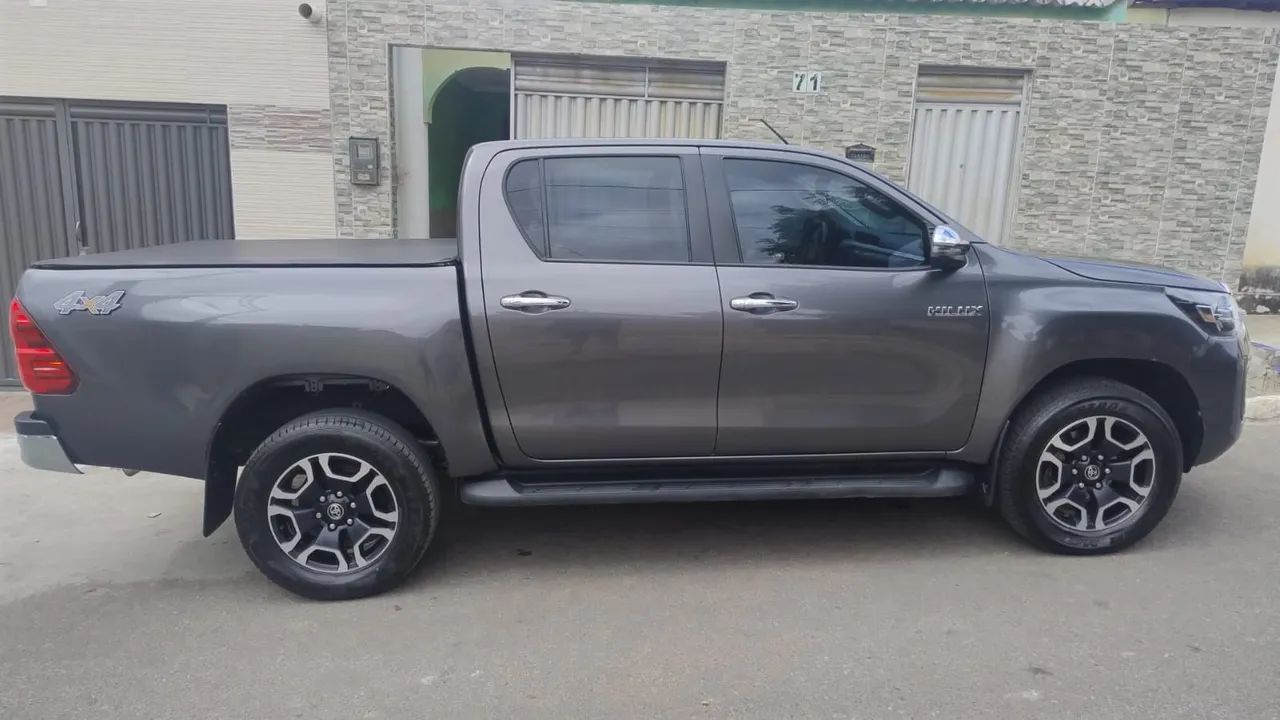 Toyota Hilux 2021