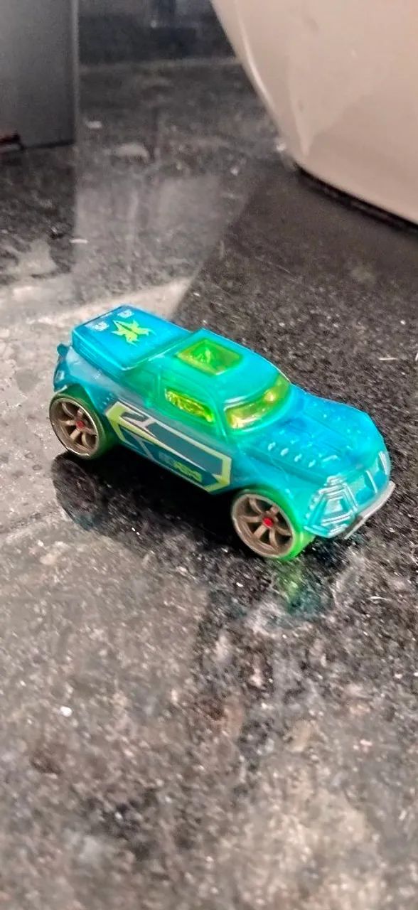 HOT WHEELS ACCELERACERS RD-08