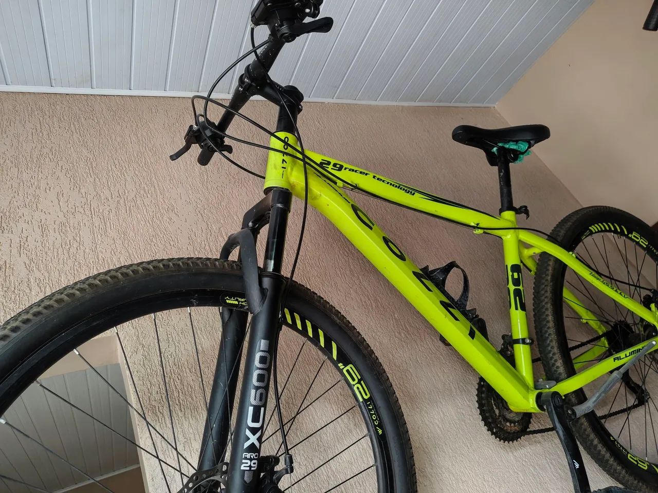 Bicicleta colli / são duas bicicletas 