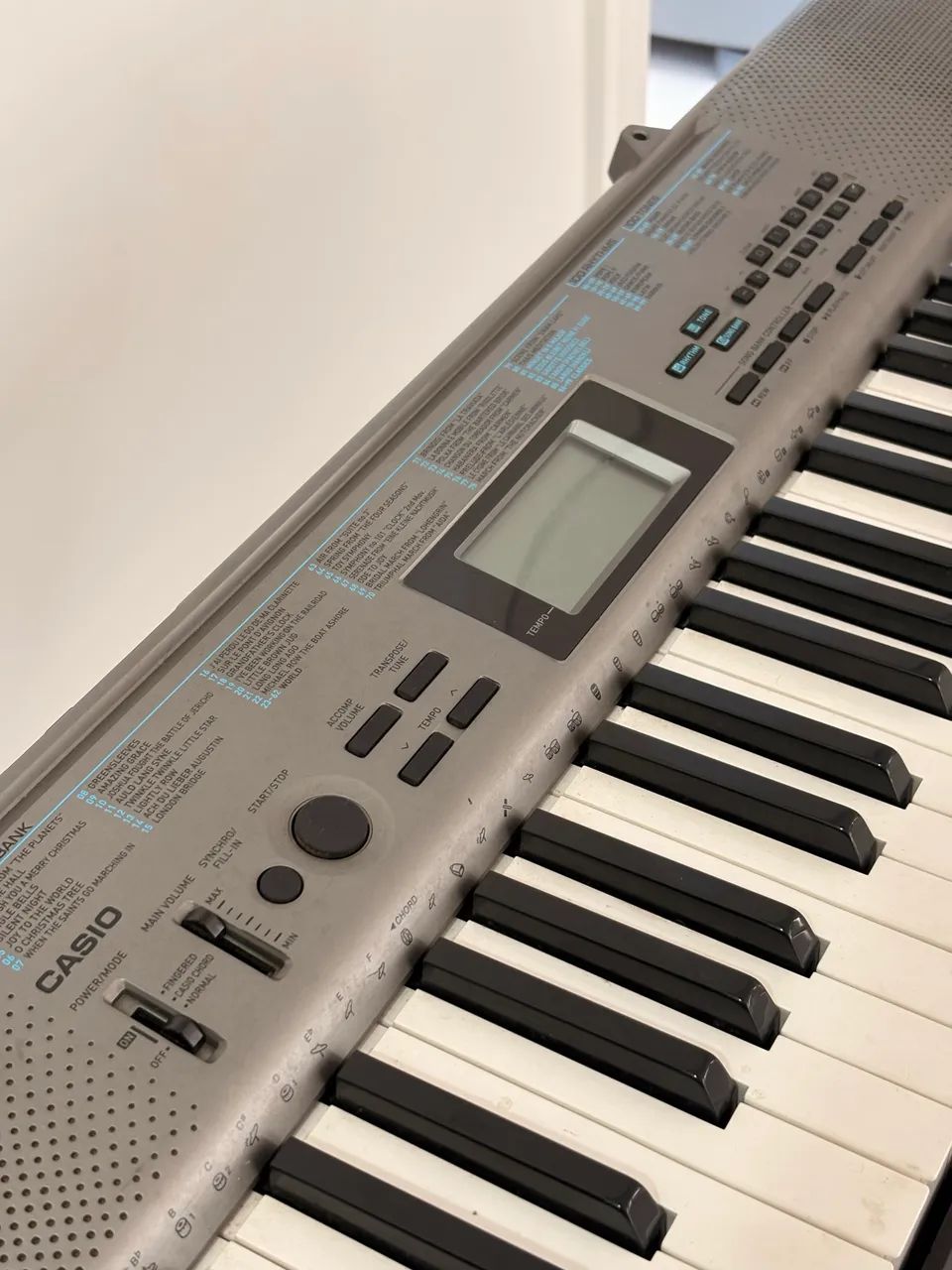 Teclado Casio CTK1300