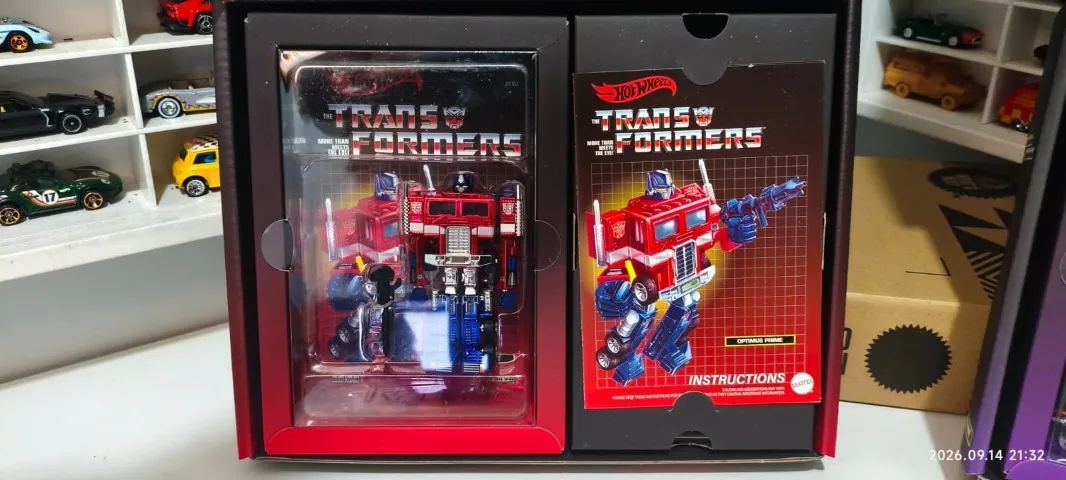 Dupla - Hot Wheels Transformers - Optimus Prime + Nemesis Prime - Foto 4
