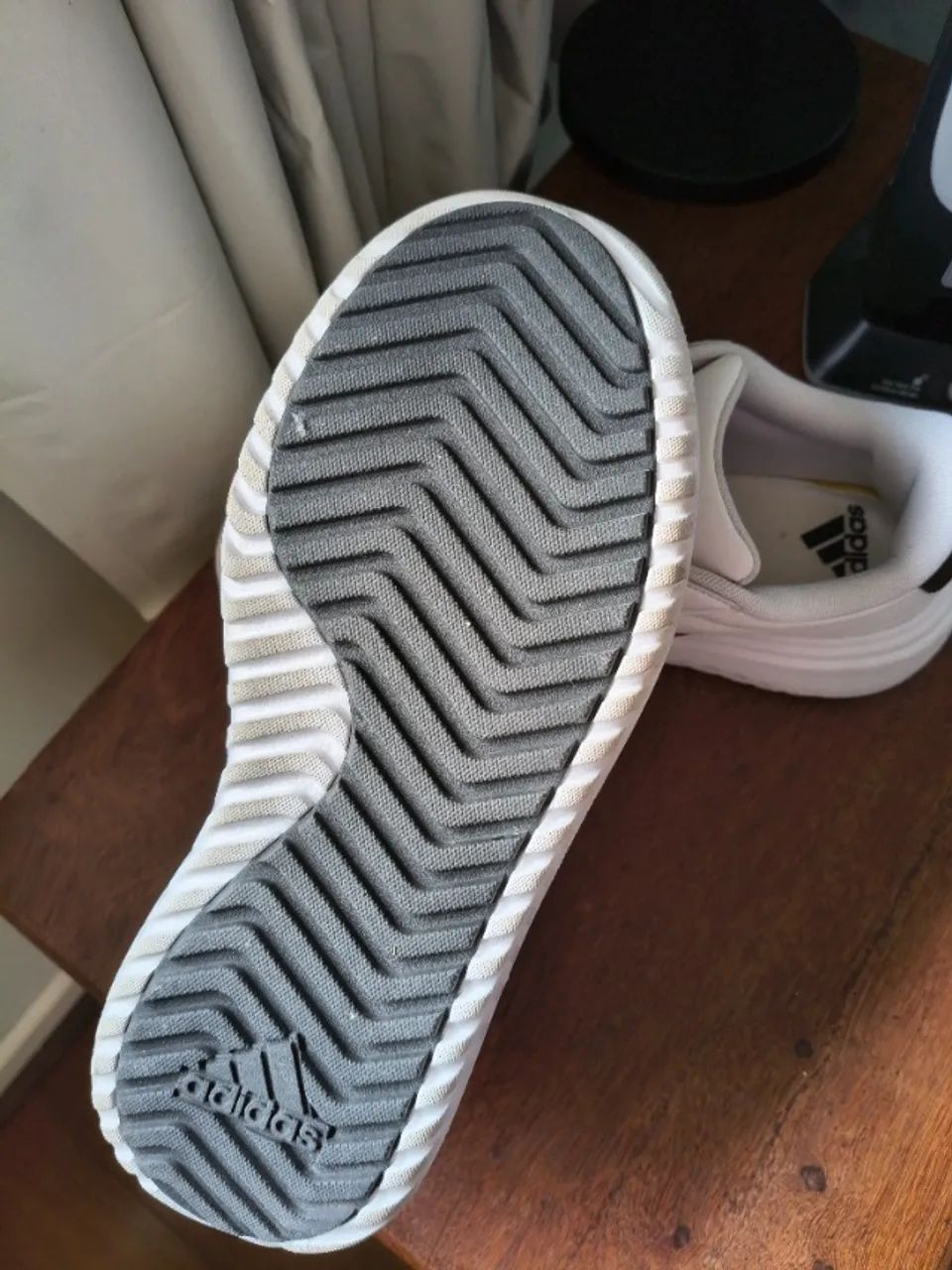 Tênis Adidas branco  - Foto 3