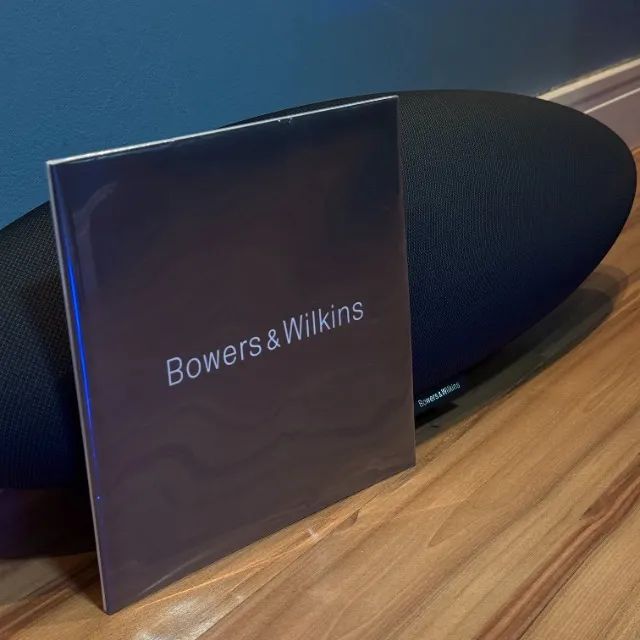 Bowers & Wilkins Zeppelin Wireless - Caixa de Som Premium Hi-End
