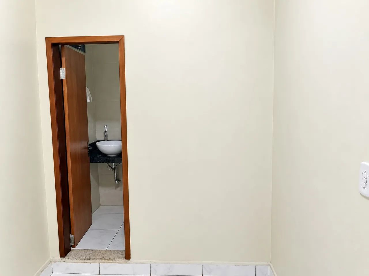 ALUGA-SE SALA COMERCIAL - Foto 3