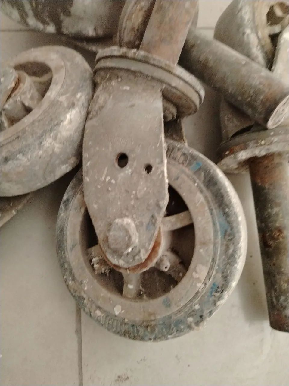 Rodas para andaimes - Foto 2