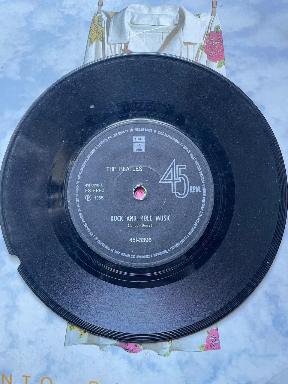 Lp compacto The Beatles com detalhe 