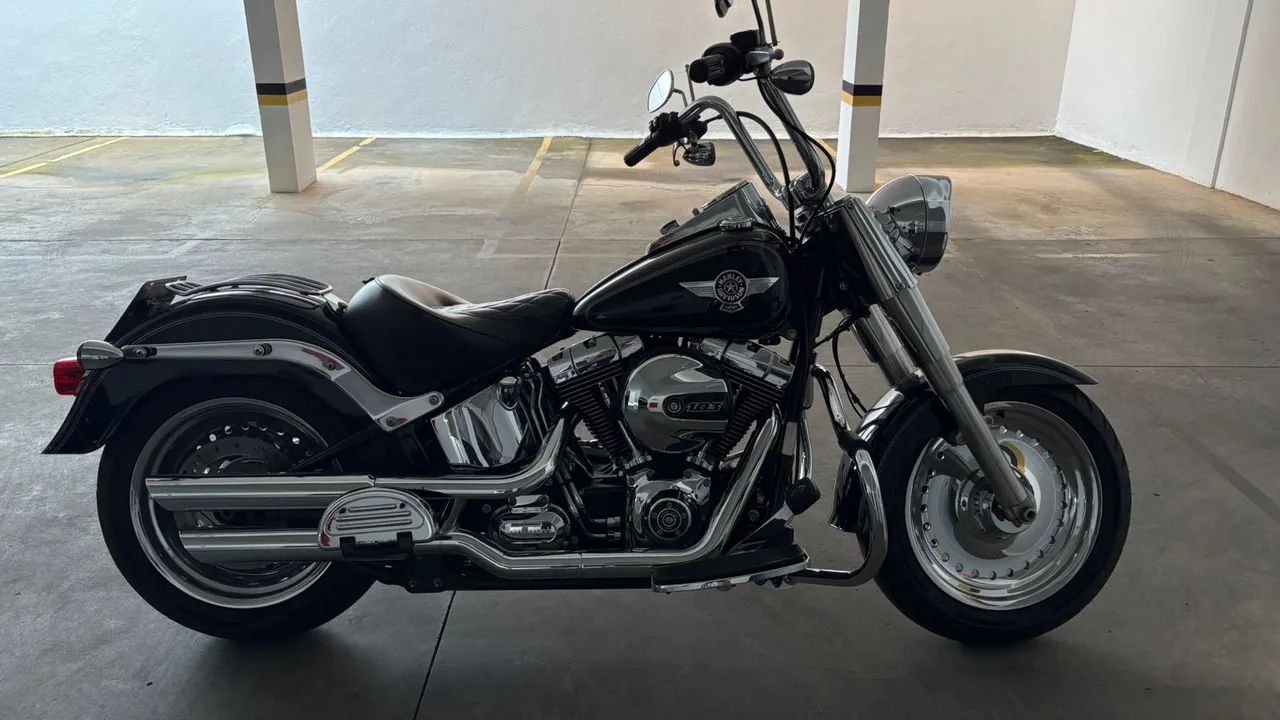 HARLEY-DAVIDSON FAT BOY 2017 - IMPECÁVEL 