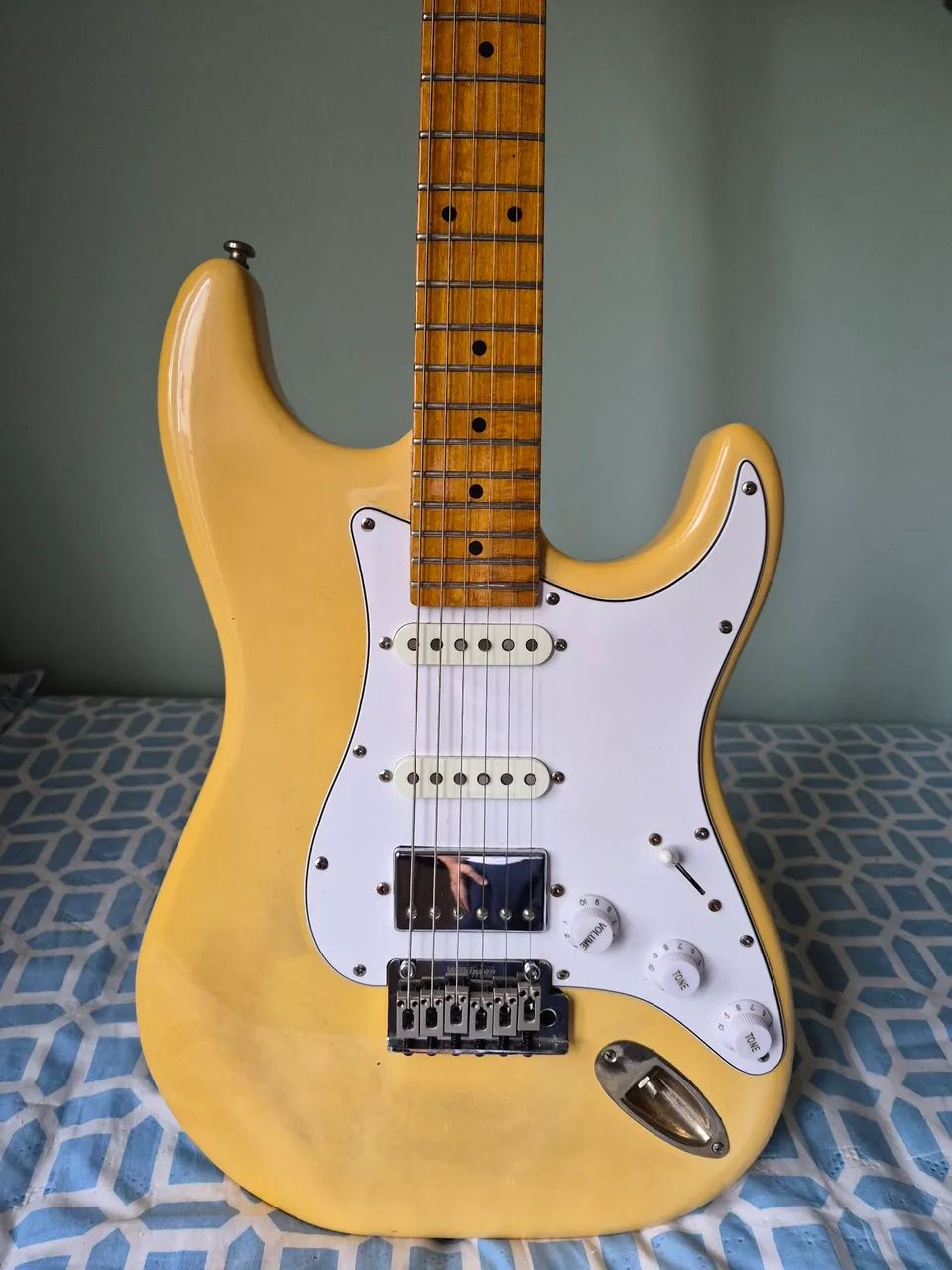 Guitarra Tagima 635