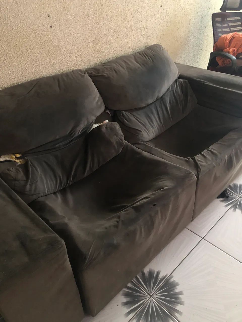 Sofá retrátil e inclinável 