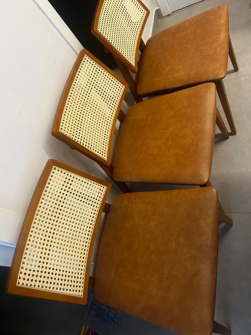Conjunto de 3 Cadeiras em Couro Caramelo - Foto 5