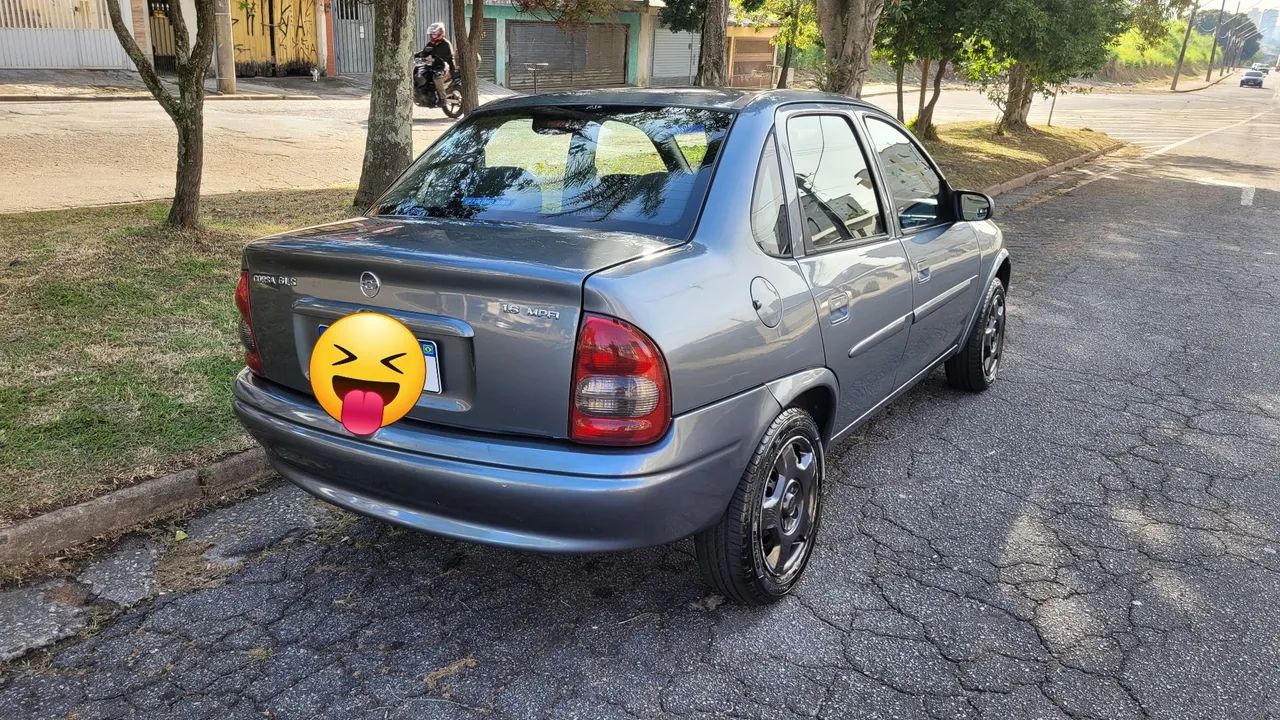 Chevrolet Corsa Sedan GLS 1.6 MPFI 4P 2001