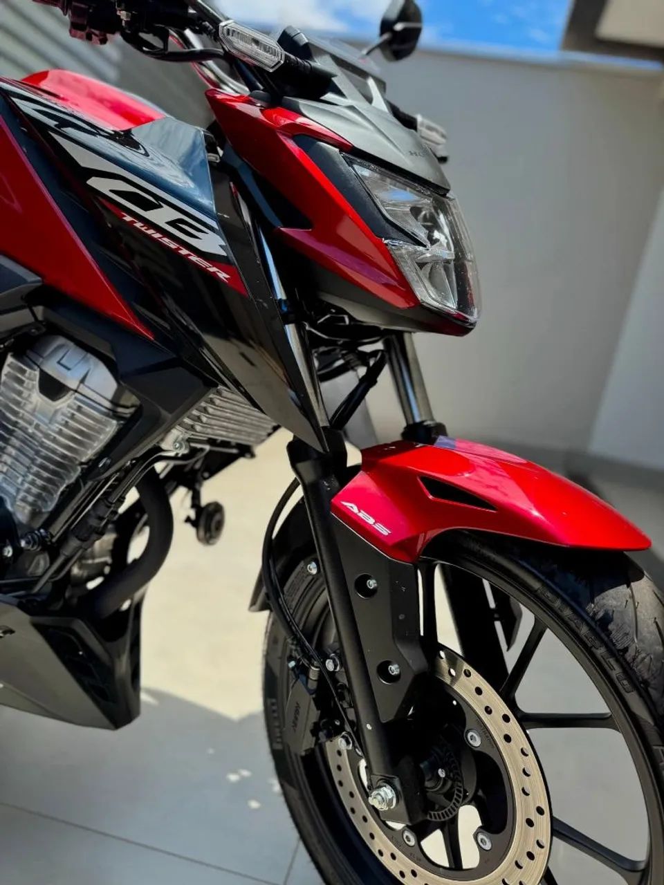 CB300F TWISTER  2025 - Foto 2