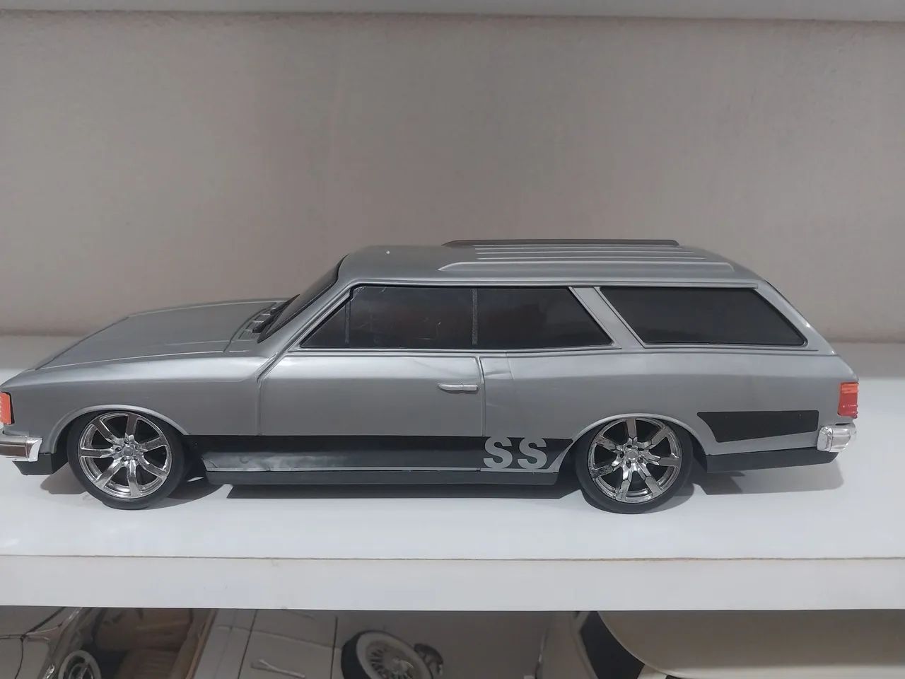 Miniatura caravan customizado