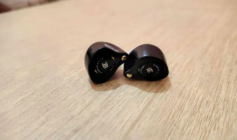 Fone KZ Eldar - Lacrado / COM MICROFONE
