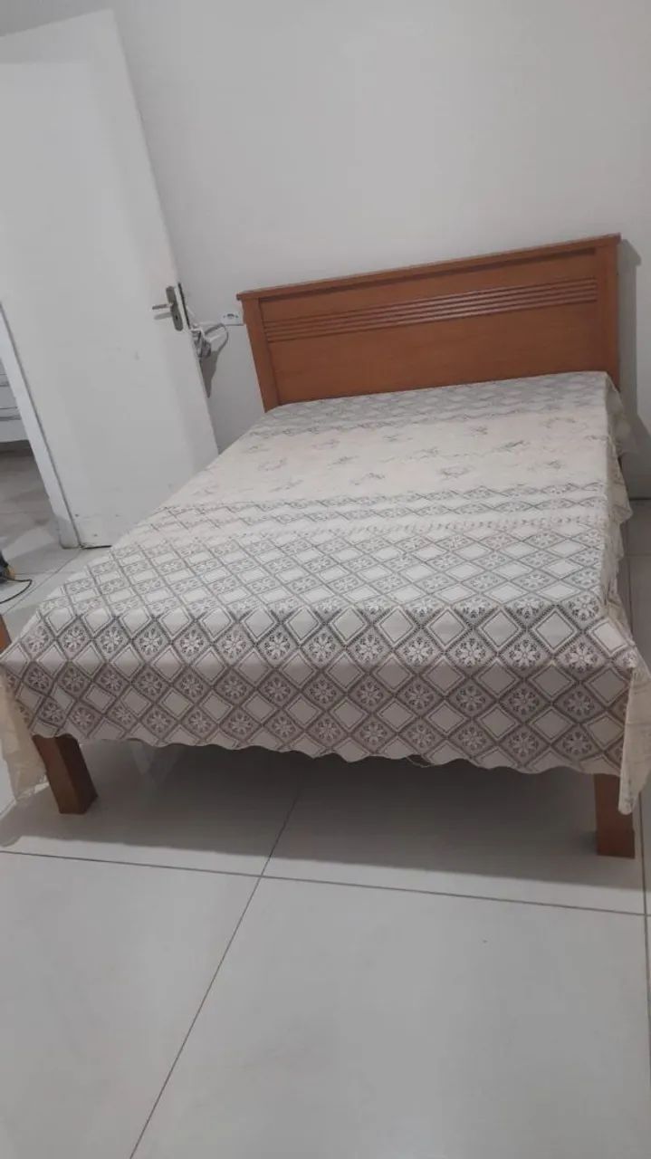 Cama casal e colchão pouco tempo de uso 