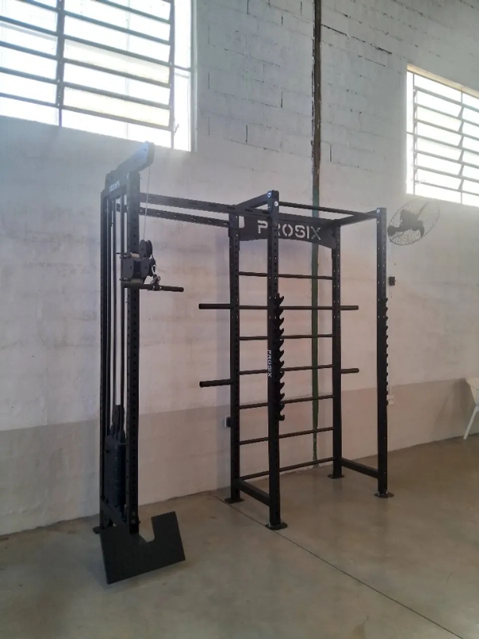 Aparelho de musculação 
