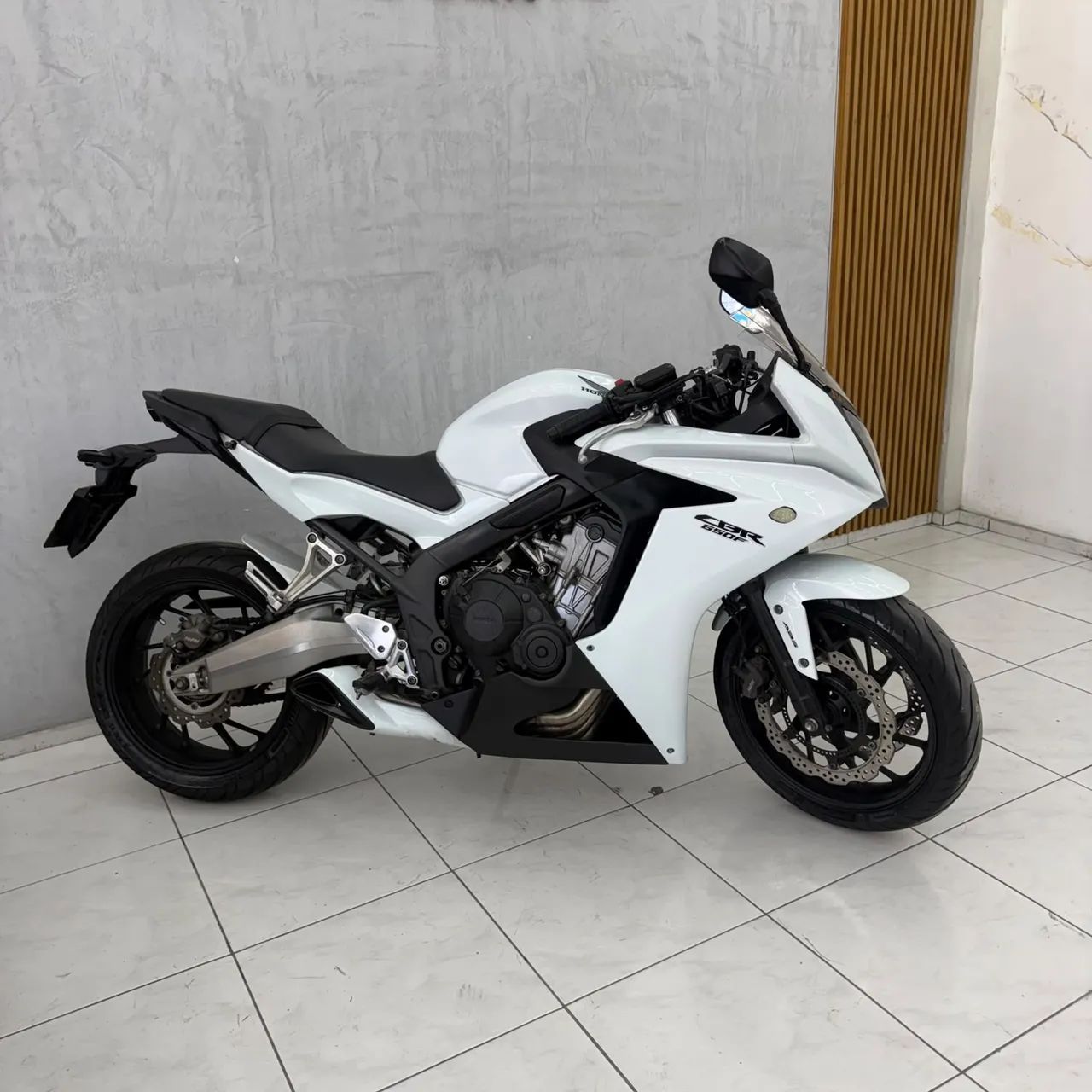 Honda CBR650F 2015 - Foto 4