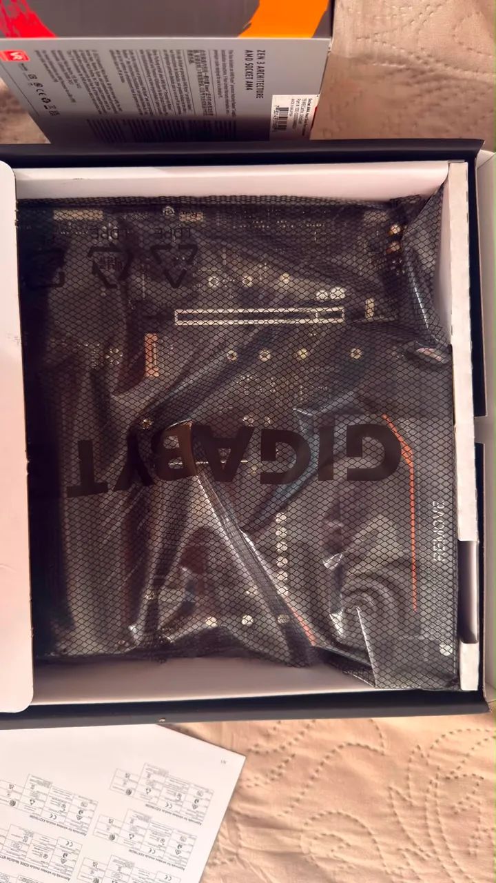 Kit Placa Mãe B550M + Processador Ryzen 5 5600GT