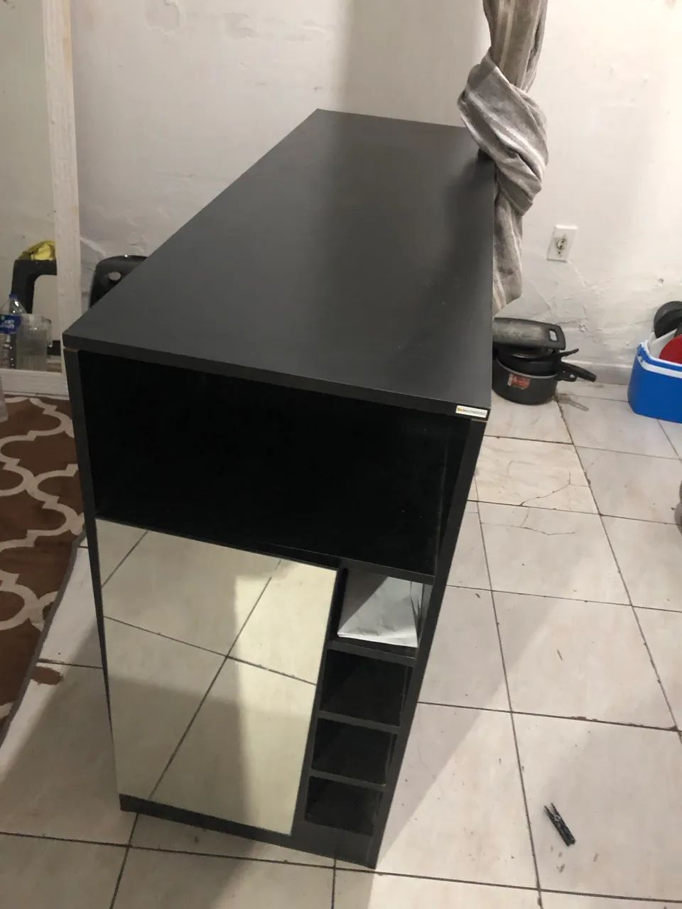 BALCÃO PRETO ADEGA COM ESPELHO - Foto 4