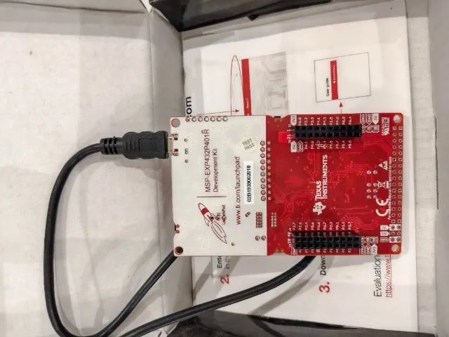 Placa de Desenvolvimento Texas MSP432 P401R LaunchPad (ARM Cortex-M4F)