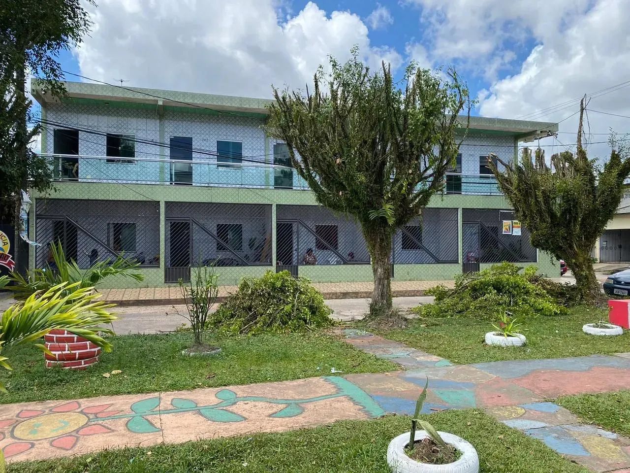 VENDO PRÉDIO COM 10 APARTAMENTOS NA CIDADE NOVA