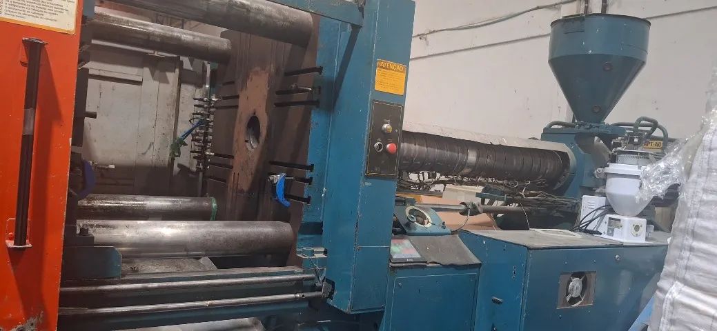 Injetora Romi 450T - Foto 2
