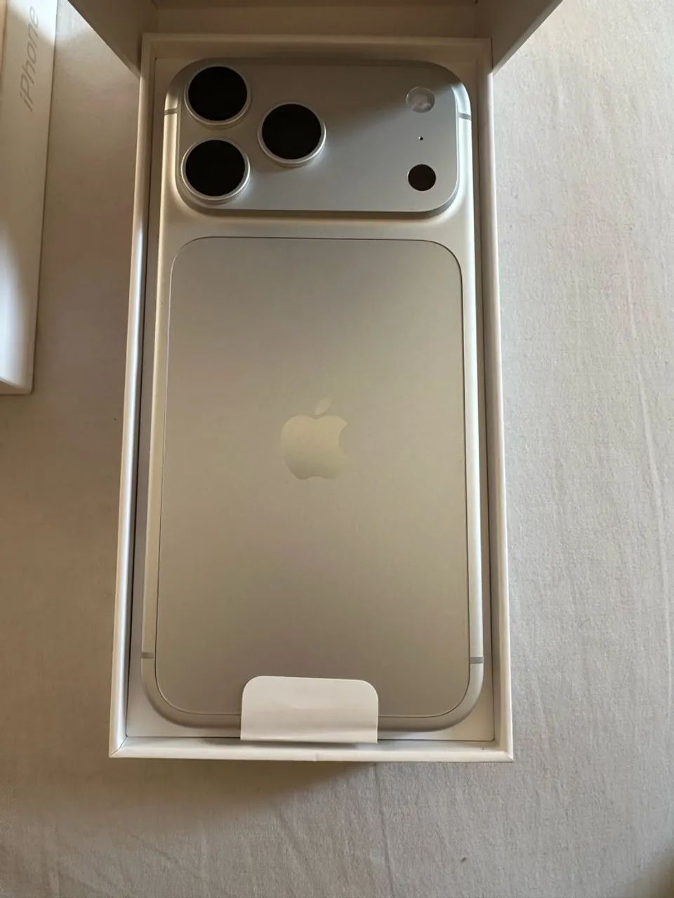 iPhone 18 pro max 256 silver  - Foto 2